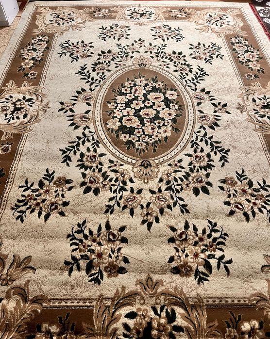 Кілем-Ковер б/у Размер 250/350