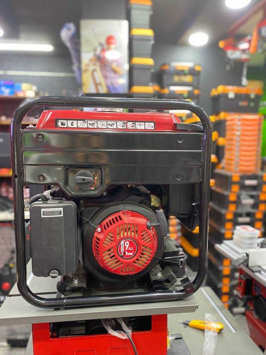 Бензиновый инверторный генератор Benzinli invertor generator