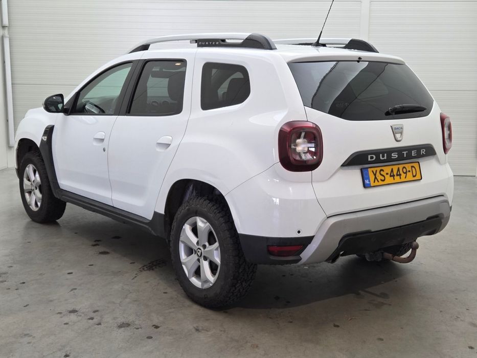 Dacia Duster Comfort 4x4 1.6 benzina aspirat ( nissan )
