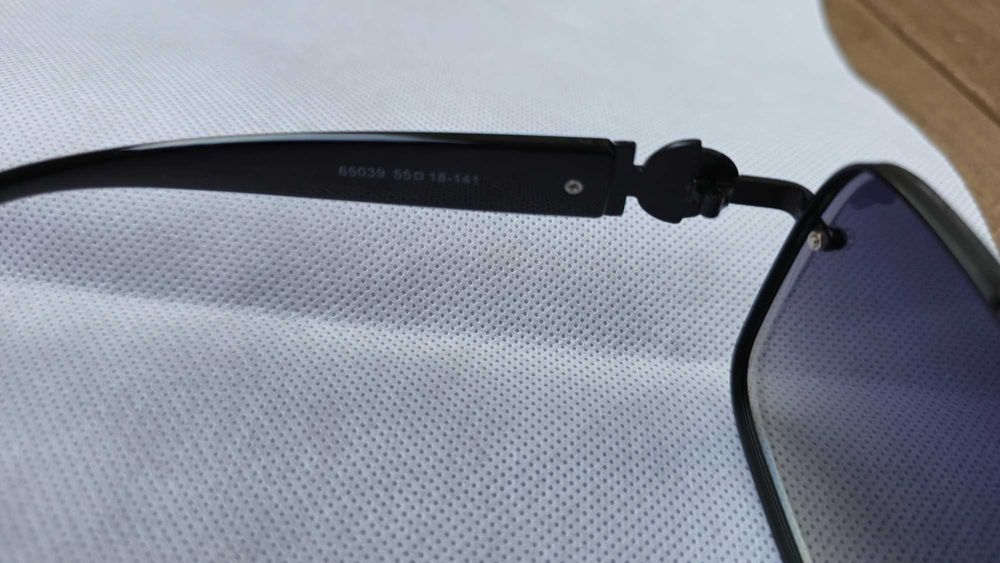 Ochelari de soare Versace rama neagra, lentila neagra