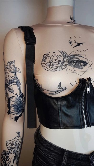 Corset sub sani, piele ecologica