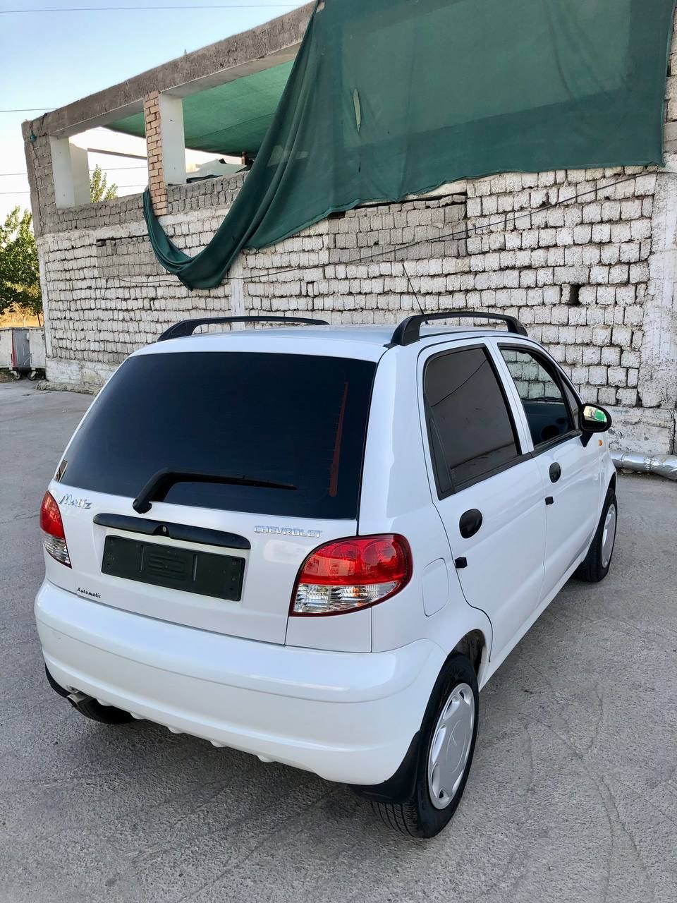 Matiz avtamat 
Avtamat karobka 
Gaz/benzin 
Mator indiyalni 
Kandisani
