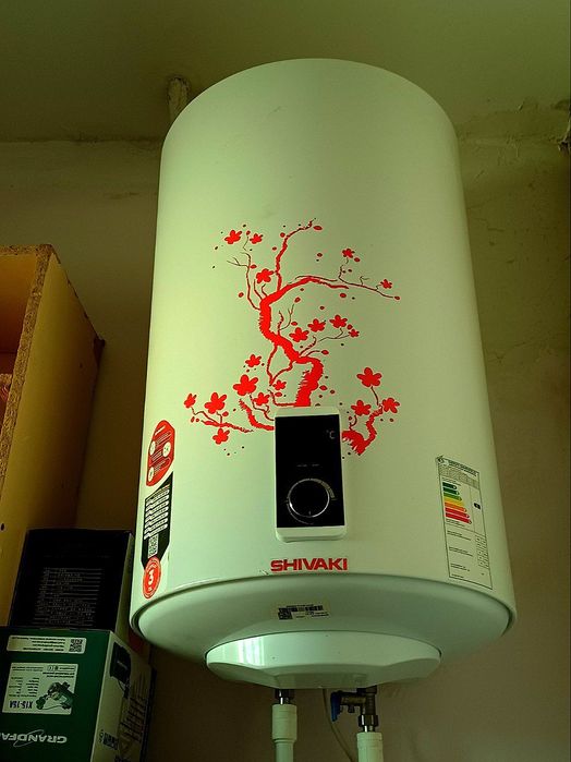 Zakanalda 3 xonali uy sotiladi