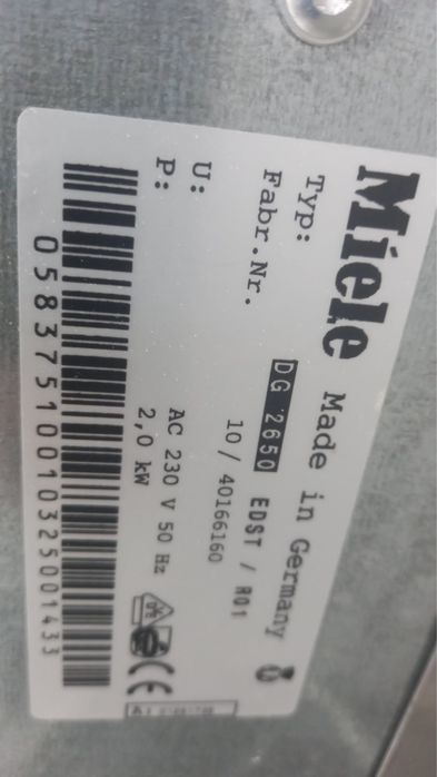 Vand cuptor Miele cu aburi