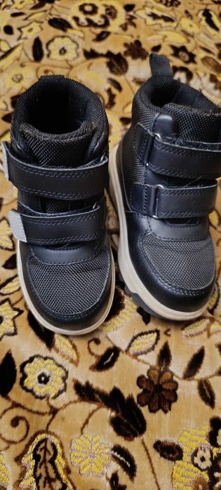 Ботинки детские фирмы hm