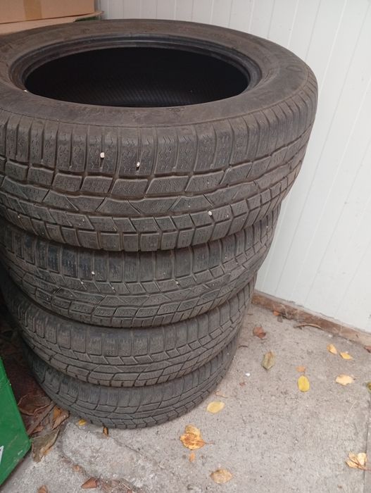 Зимни гуми гуми Континентал