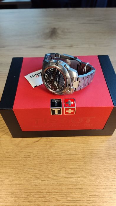 Часовник Tissot T-Touch Expert Titanium