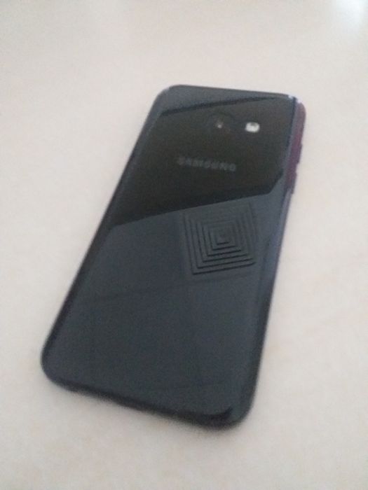 Telefon smartphone prezentabil.