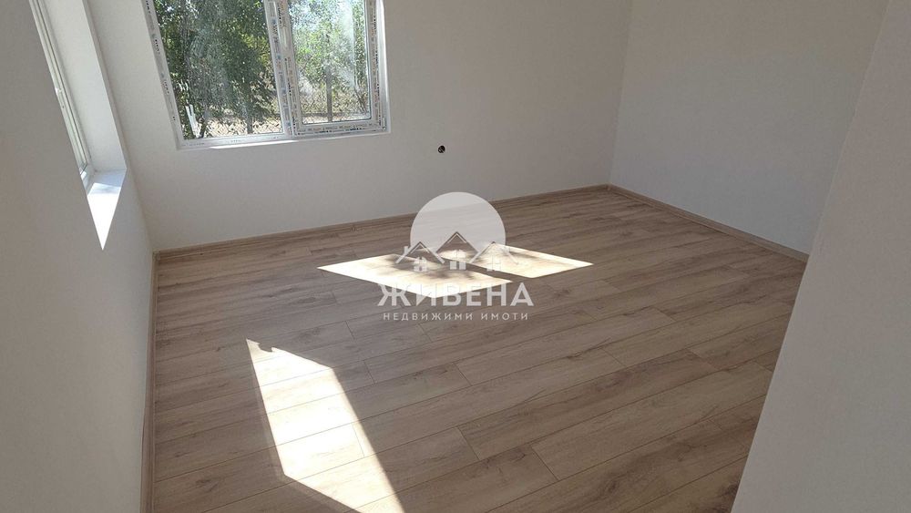 Продавам реновирана къща в с.Червенци, обл. Варна