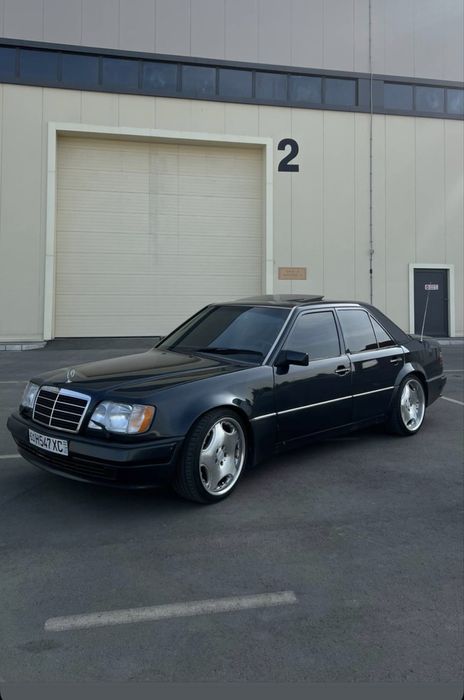 Mercedes Benz W124 E500