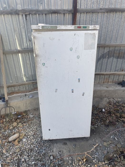 Холодильник рабочий