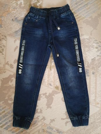 Продам крутые джинсы 122 р. Новые
