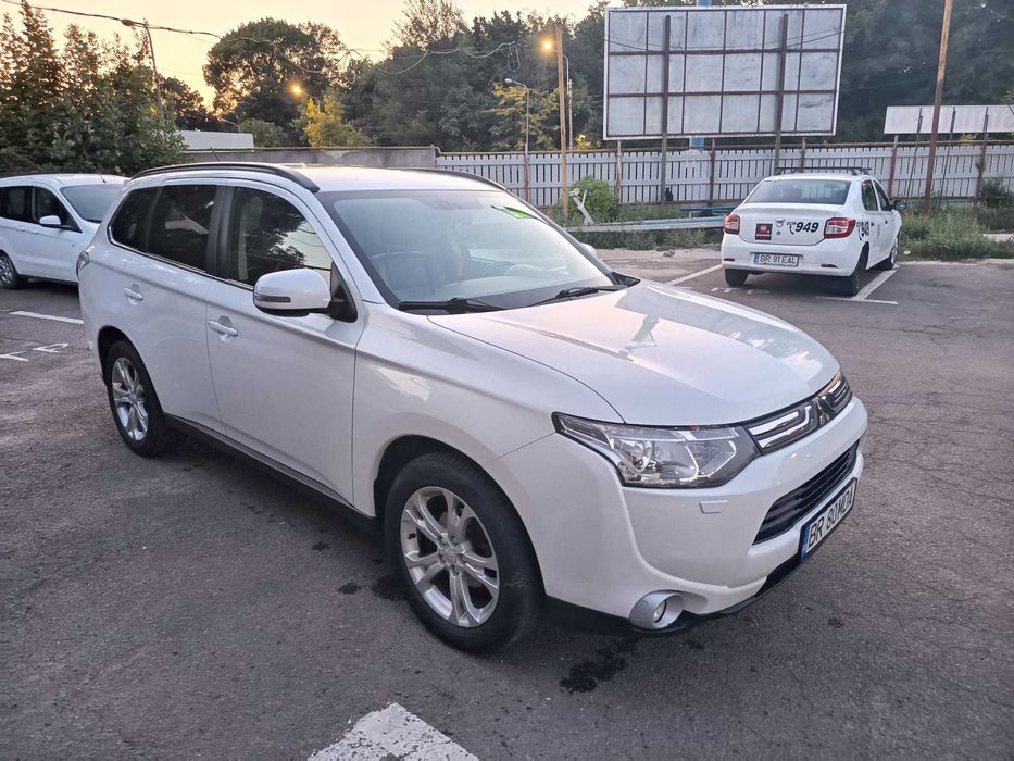 Vand Mitsubishi Outlander III