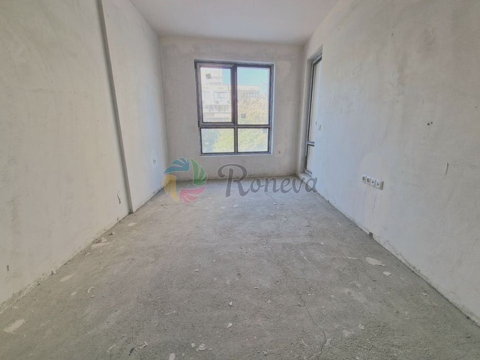 Продава се Тристаен апартамент в Варна, Левски - 115 кв.м за 1740 €/кв.м - Снимка #4