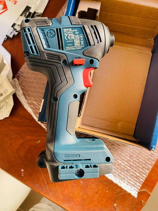 Bormasina cu percutie Bosch Professional 18V System GDR 18V-200