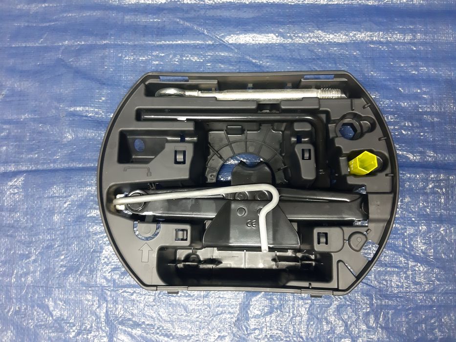 Cric peugeot 508   cric accesorii peugeot 508 207 307 308 partner 1007