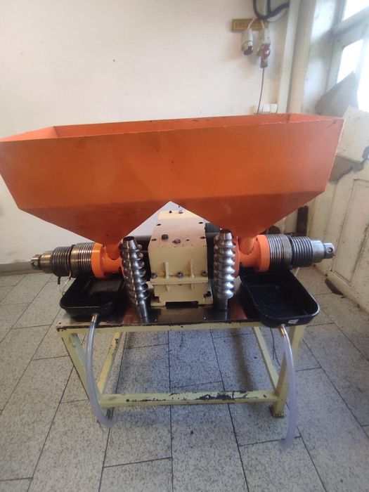 Presa de ulei la rece