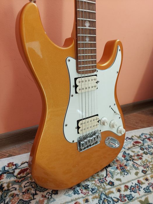 Электрогитара б/у