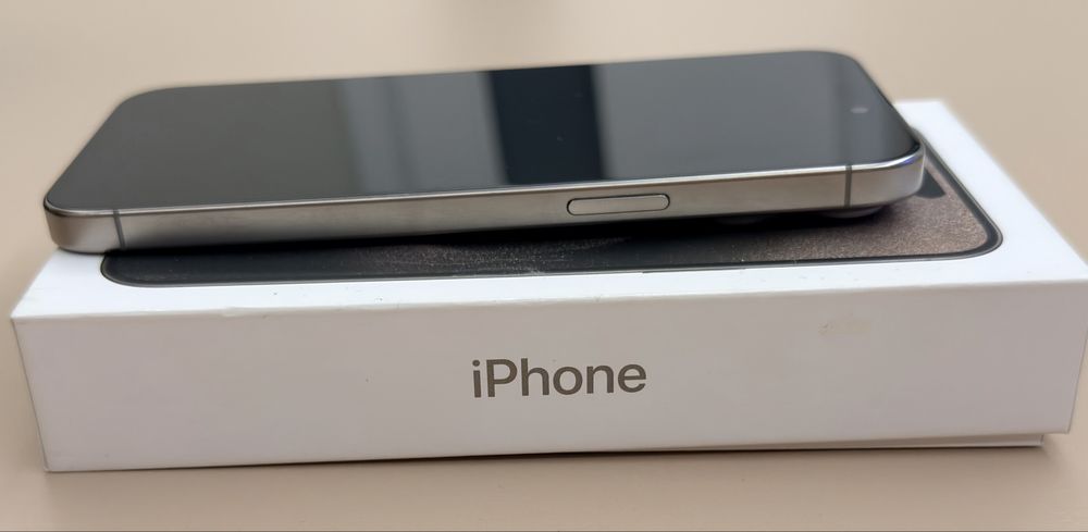 iPhone 15 Pro Max, Natural Titanium, 256GB