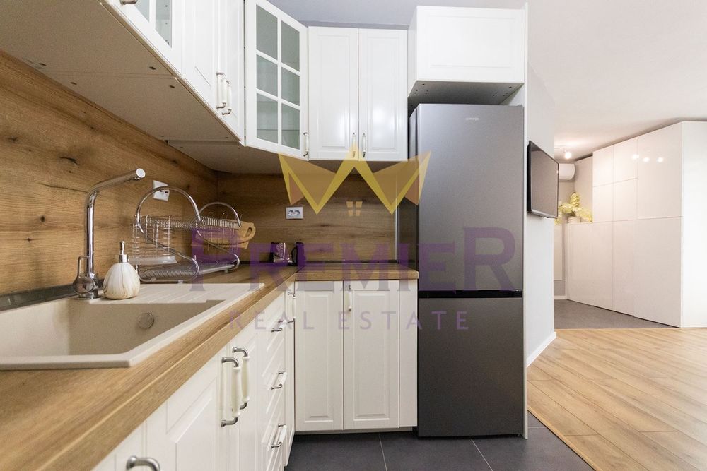 Дава се под наем Двустаен апартамент в Варна, Чайка - 73 кв.м за 800 € - Снимка #1