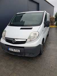 Vând Opel Vivaro