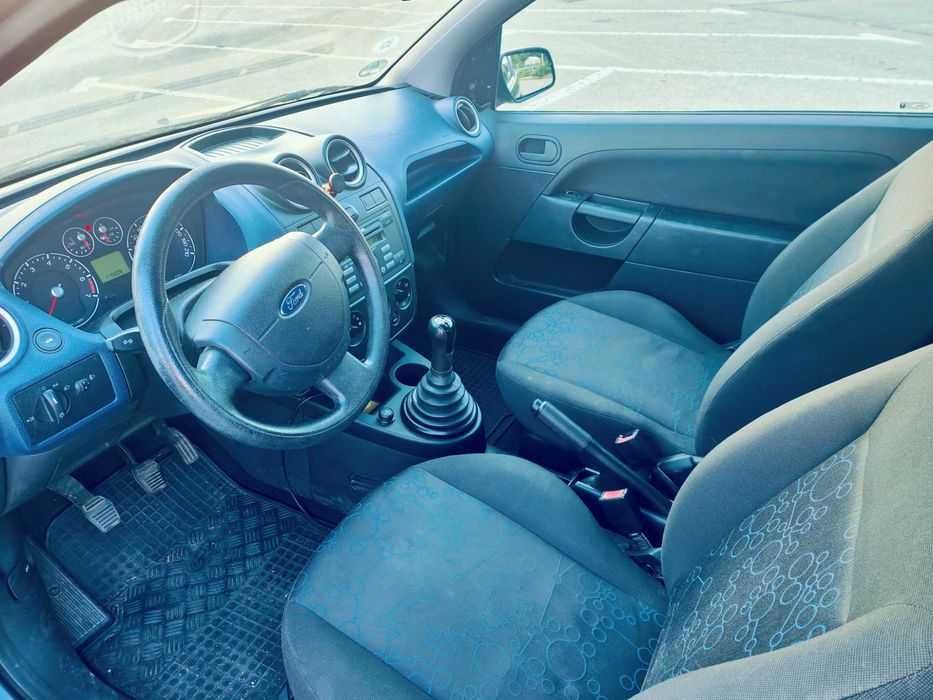 Ford Fiesta acte la zi stare buna