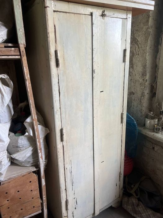 Продам металлический шкаф сейф