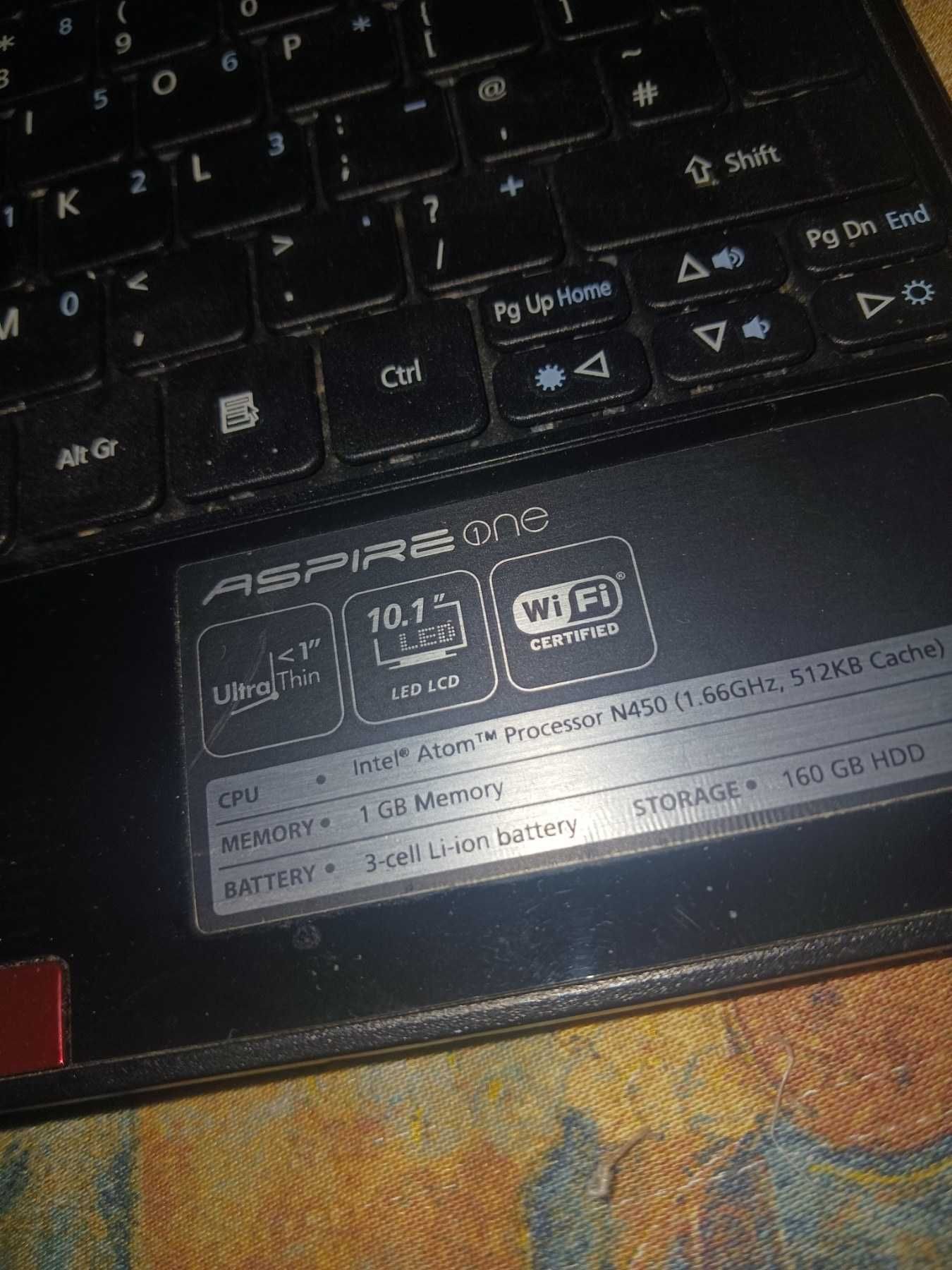 Продавам  ACER Aspire One