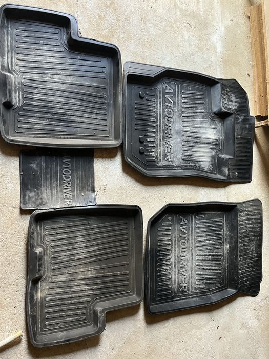 Лада ларгус полик