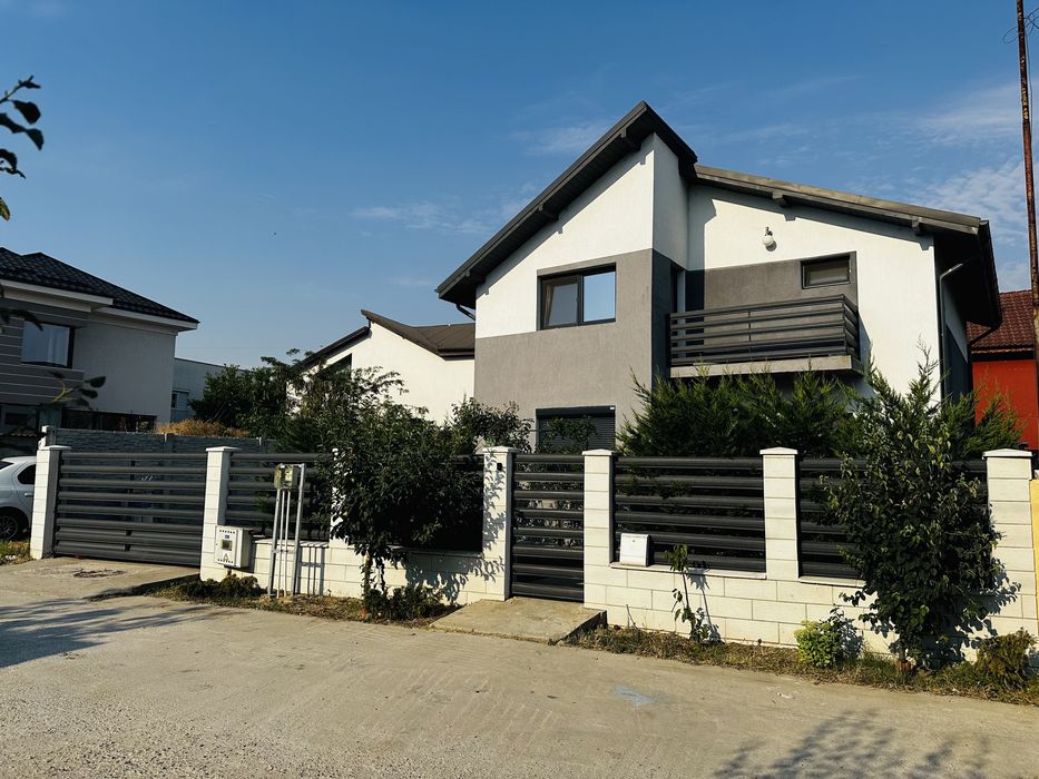 Casa de vanzare/inchiriere