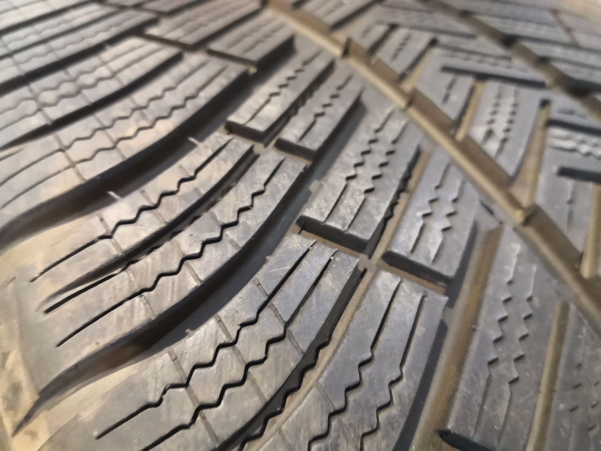 265 40 19 цола задни 295 35 19 спорт пакет гуми Michelin