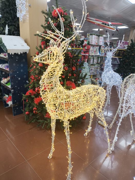 Олени новогодние