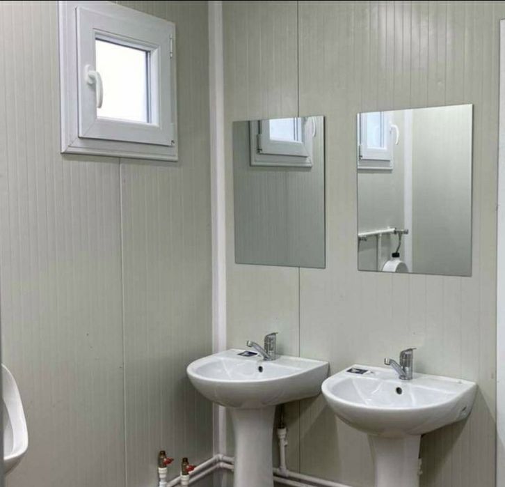 Casa de locuit tip container cu grup sanitar