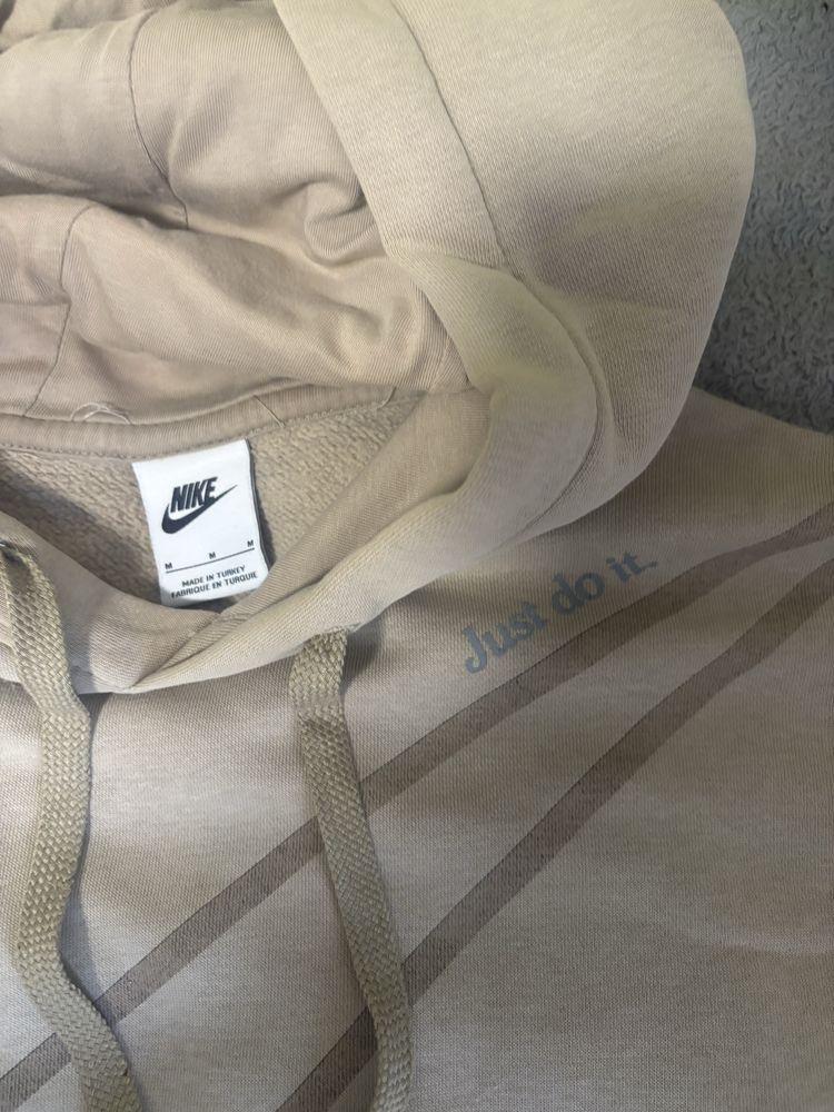 Горнище Nike.