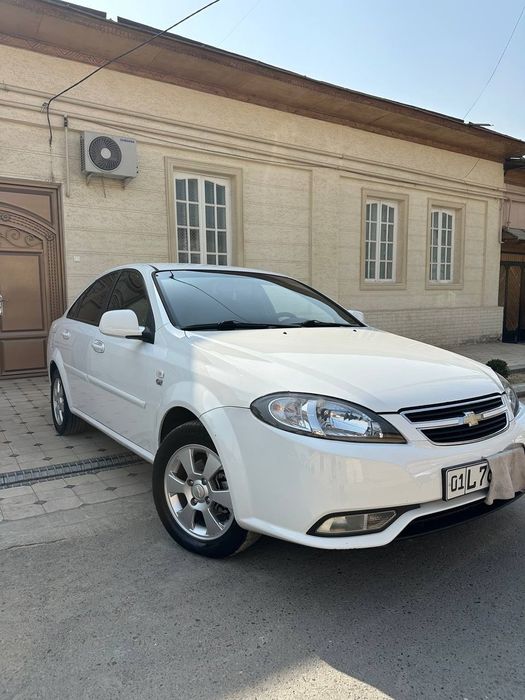 Gentra 2015 yil 345km yurgan