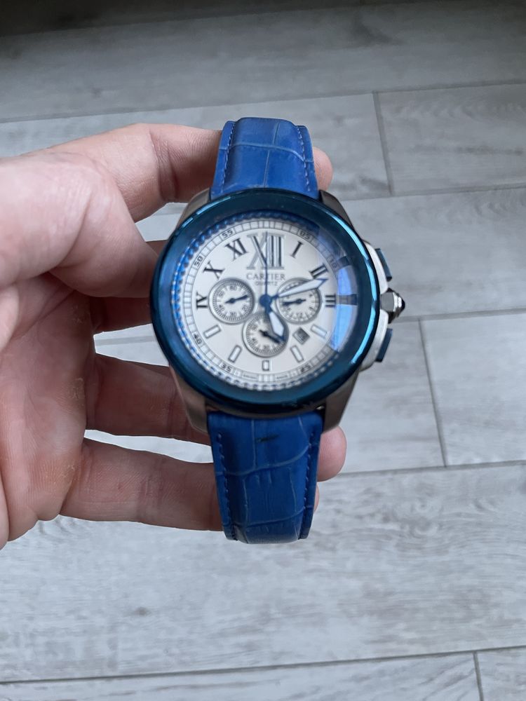 Продам часы Cartier