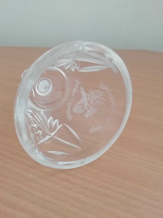 Красива кристална коледна камбанка