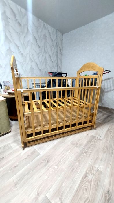 Детская кроватка 10.000тг.