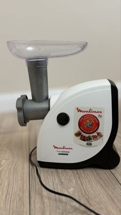 Мясорубка в отличном состоянии. Сборка европейская