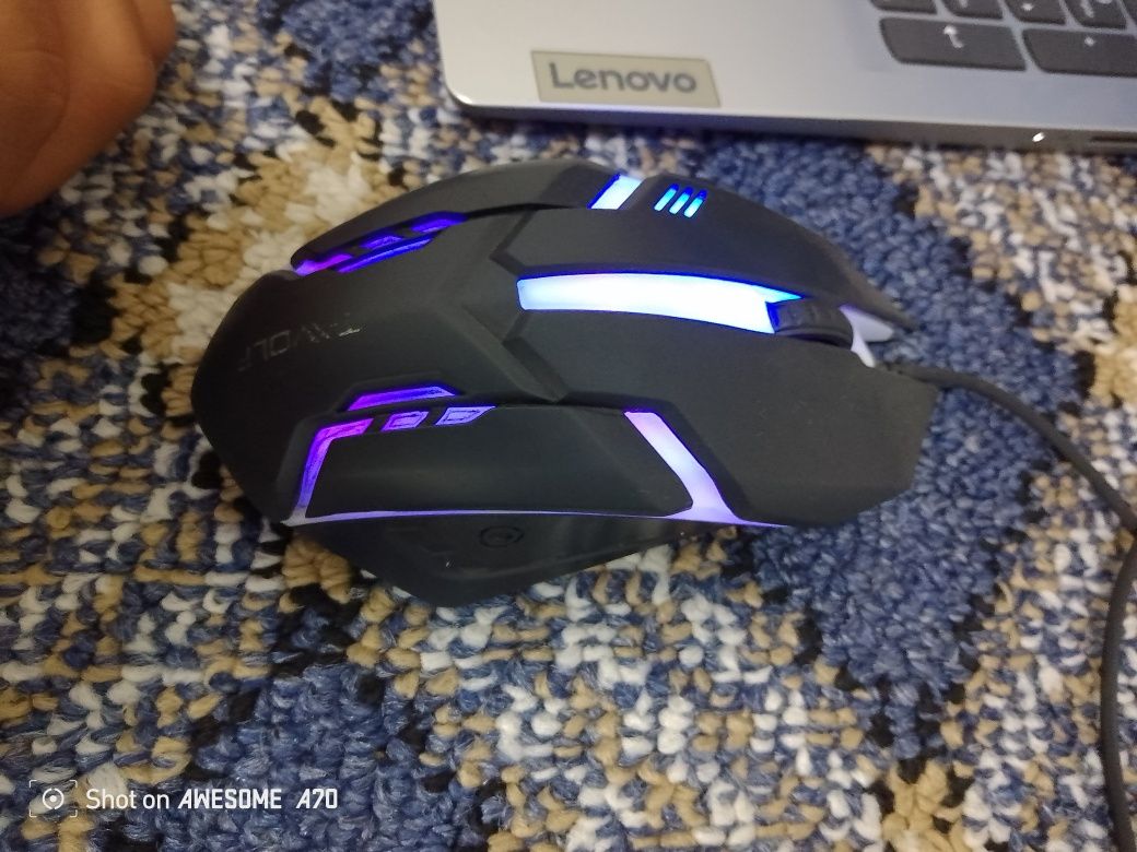 Lenovo IdeaPad1i