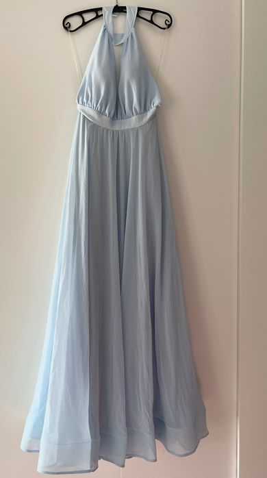 Rochie de seară cu spatele gol