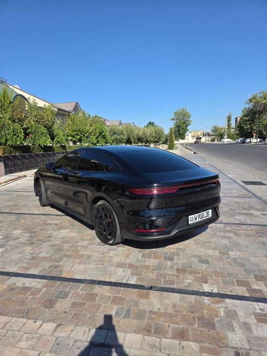 BYD HAN 2025 full version 715 km black srochno