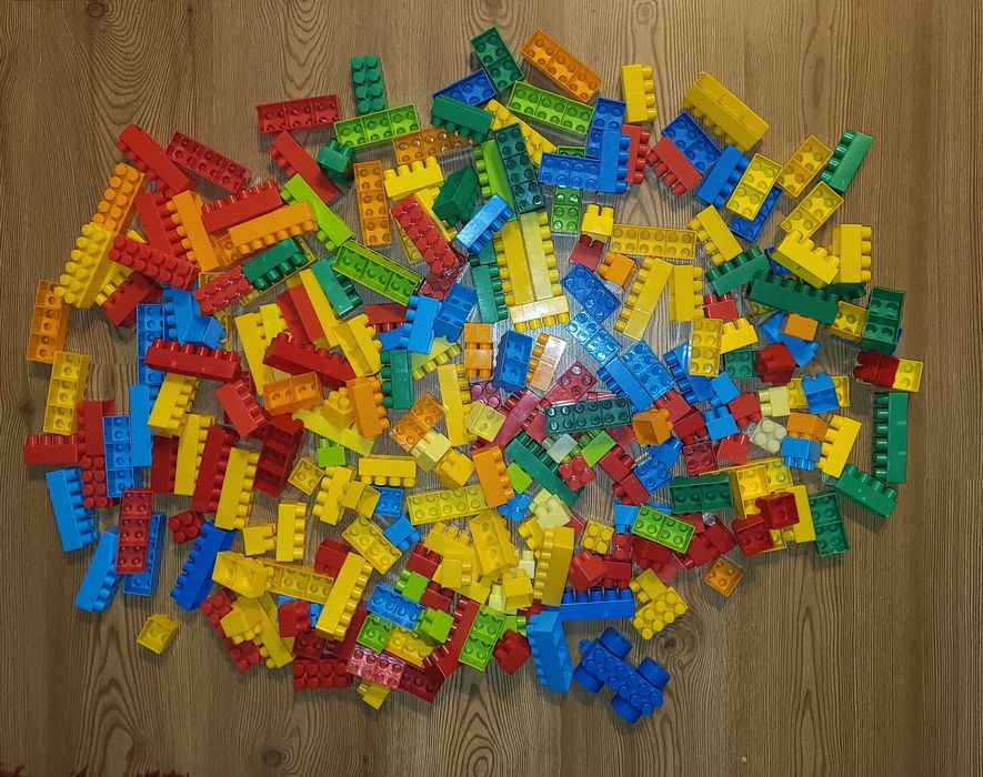 Joc/lot/set jucarii tip blocuri/piese/caramizi/cuburi de construit