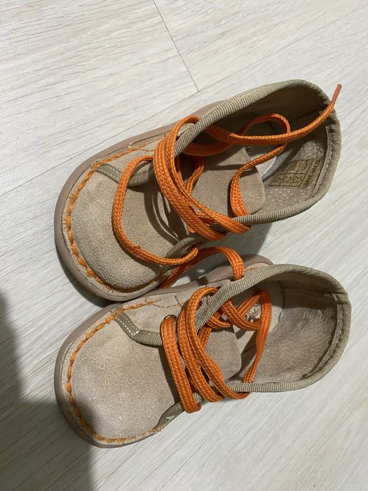 Ghetute Tino marimea 22. Piele intoarsa.