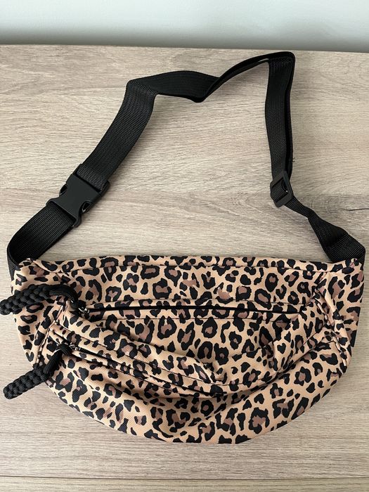 Дамска чанта с леопардов принт