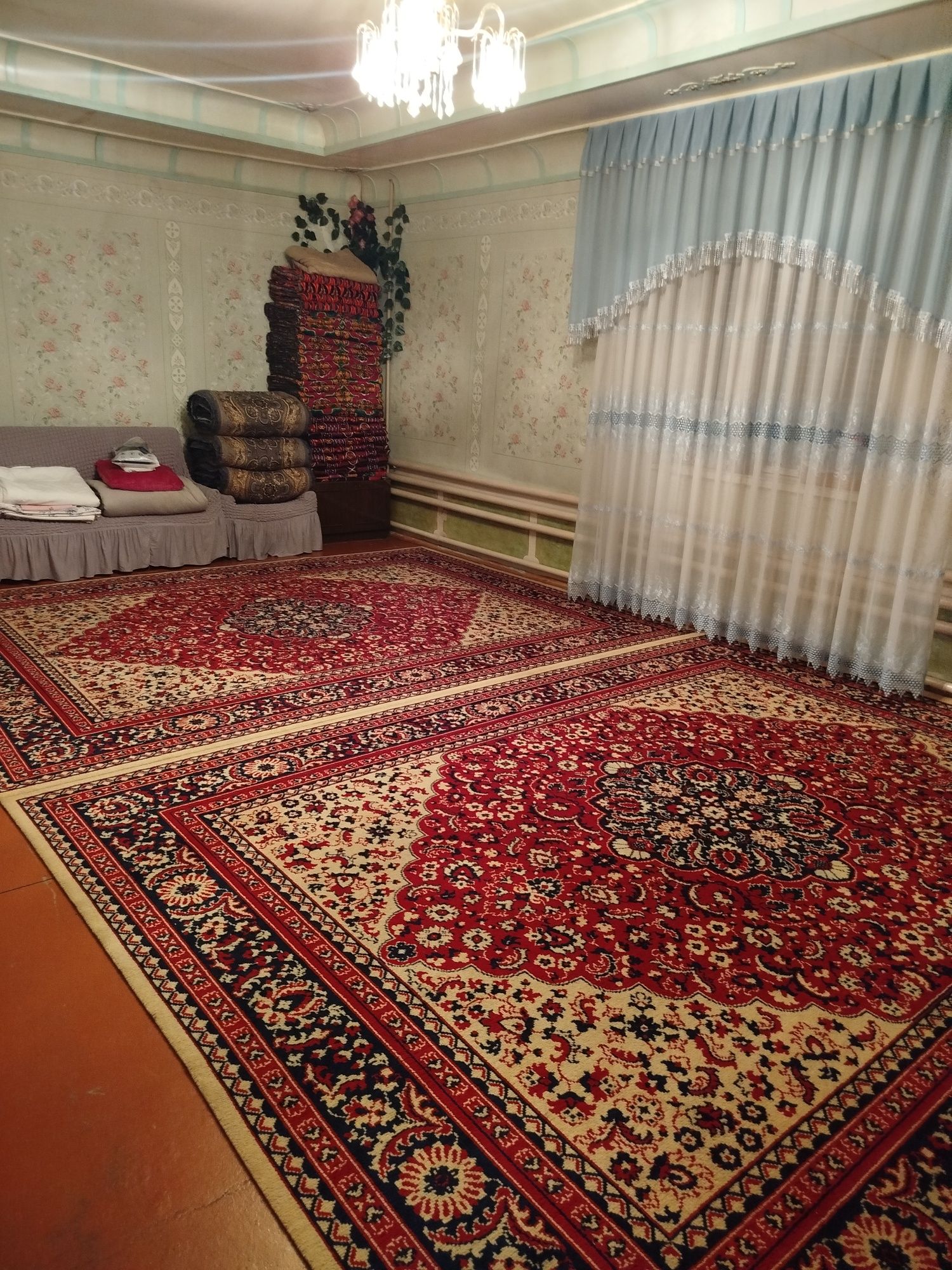 Ховли Уй сотилади
