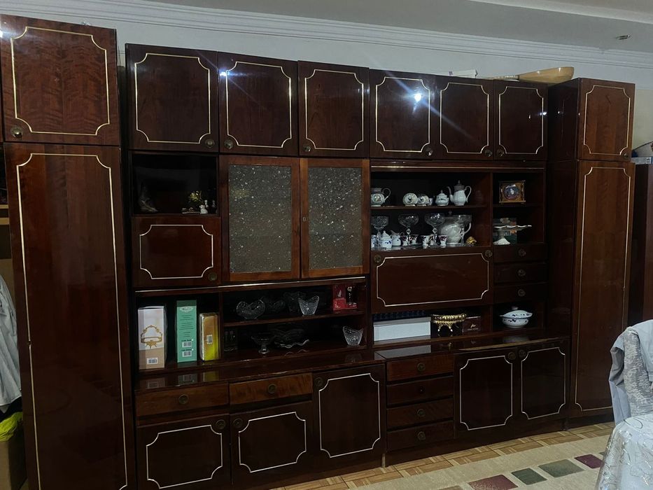 Продам хороший шкаф