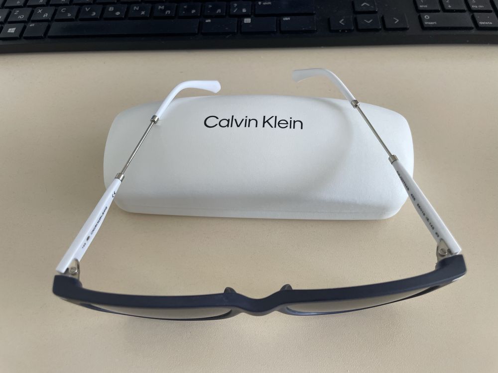 Слънчеви очила Calvin Klein