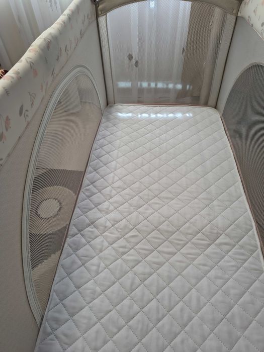 Patut de voiaj Joie + saltea cocos + saltea pliabila de calatorie