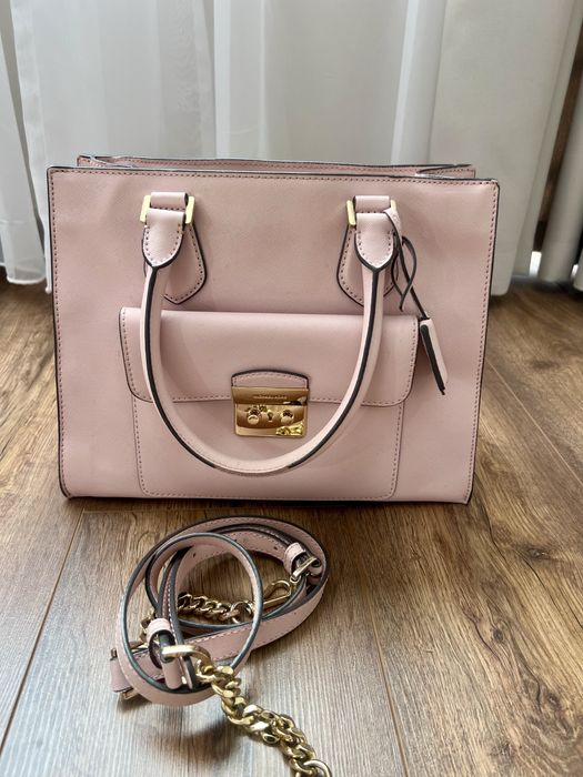 Средна кожена чанта MICHAEL KORS